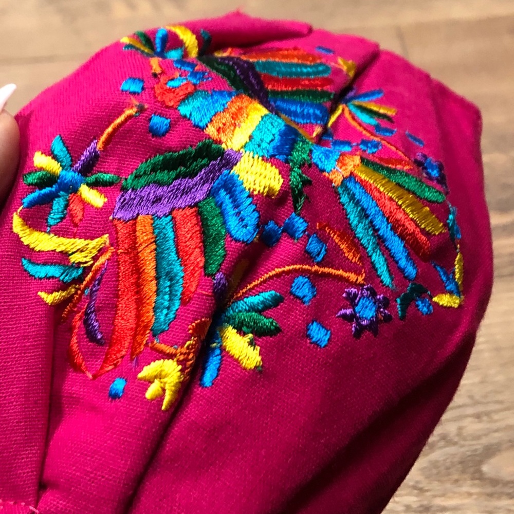 Mexican Embroidered Face Mask Hot Pink Otomi Style - Picture 2 of 4